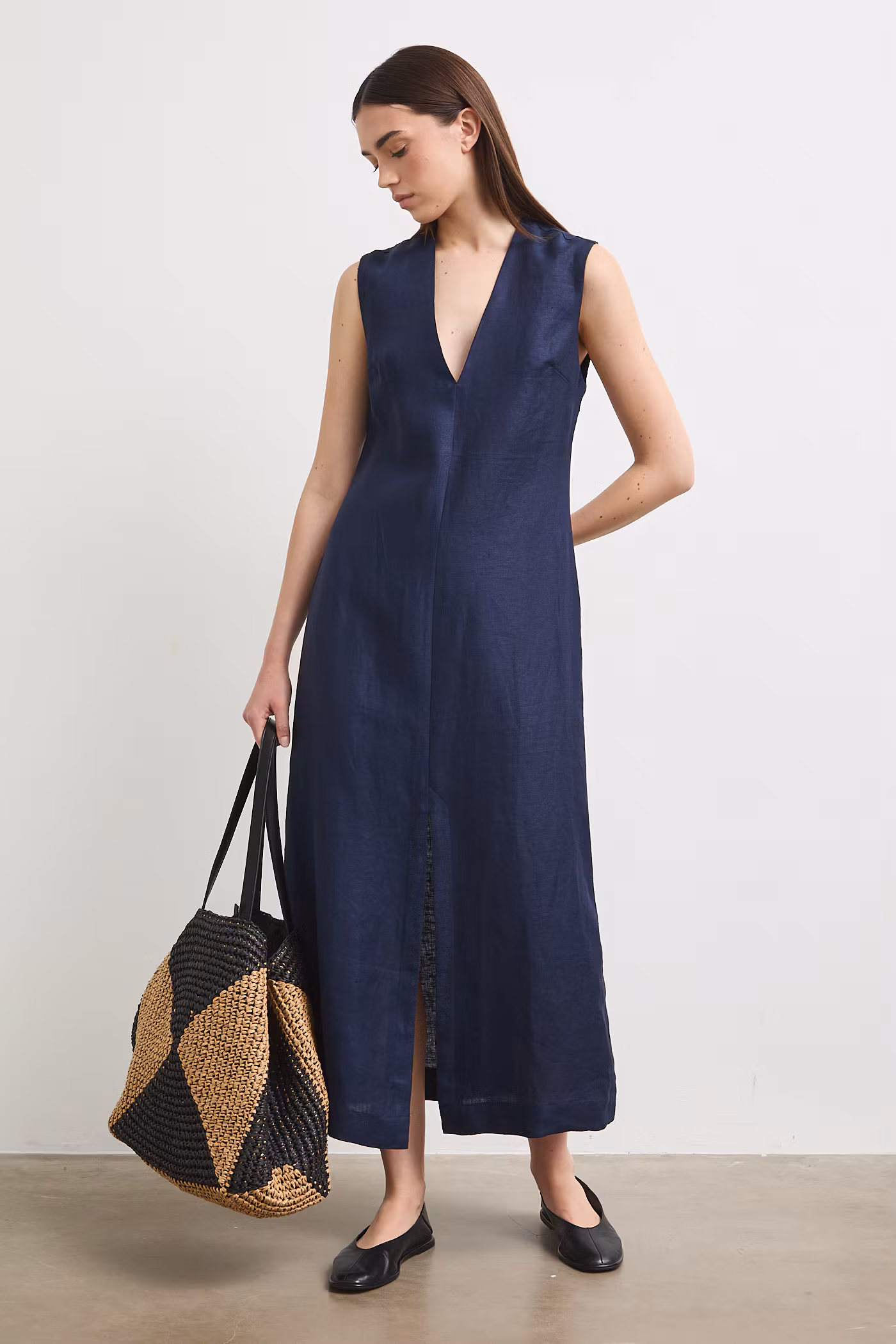 sukienka-lniana-dla-ciemnej-zimy-dark-winter-navy