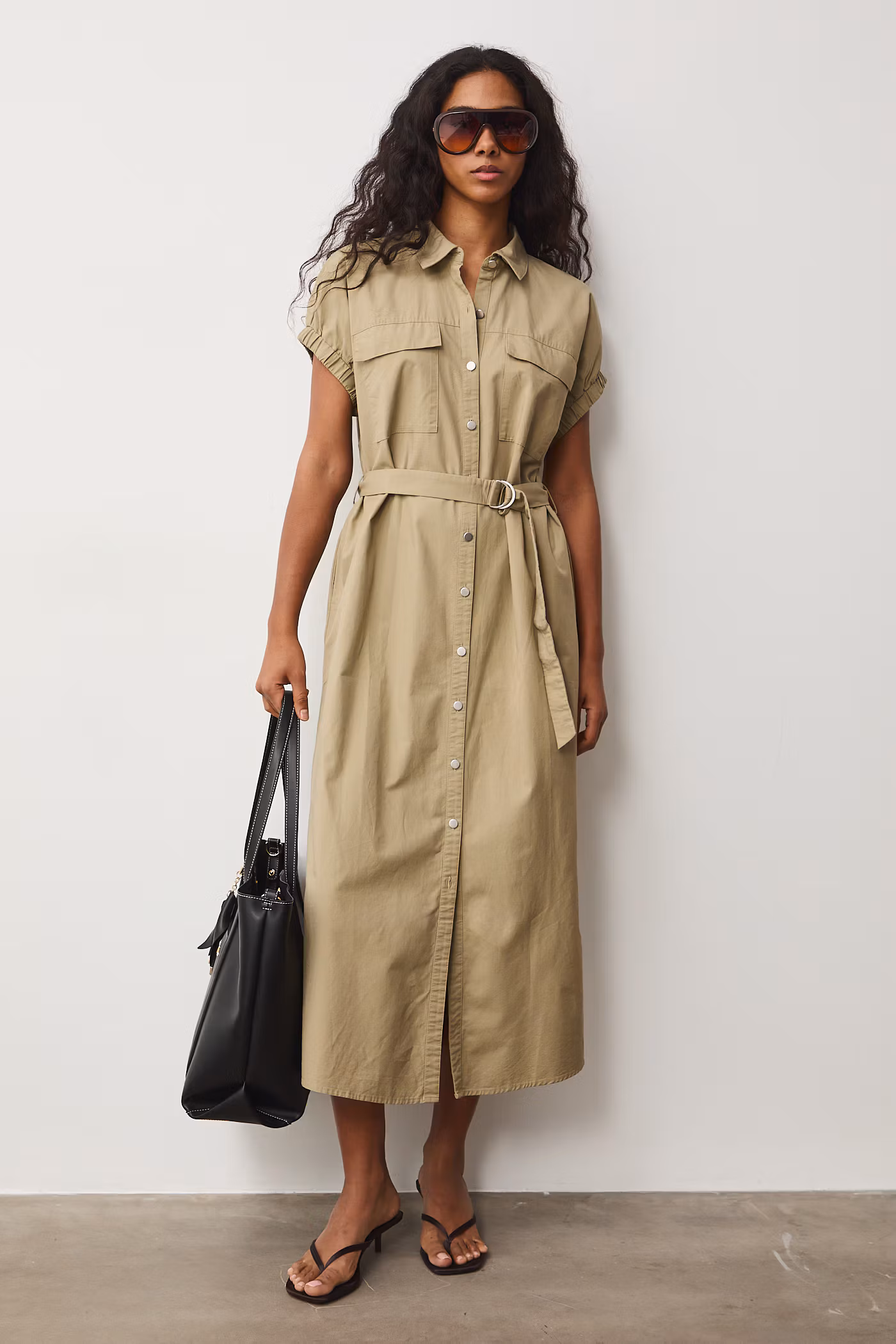 zielen-zgaszona-jesien-sukienka-letnia-midi-soft-autumn-yellow-green