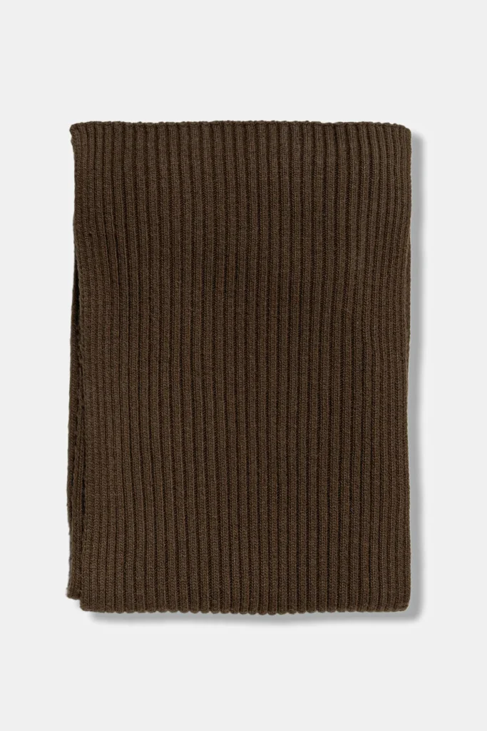 brązowy-szalik-dla-zgaszonej-jesieni-carafe-brown